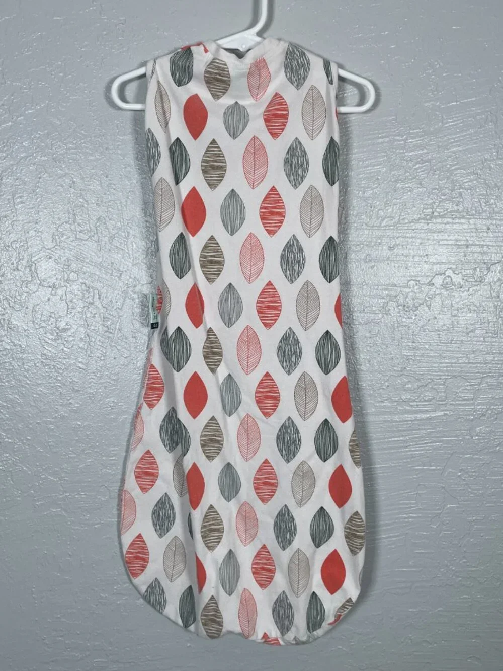 ergoPouch 3-12 Month Jersey Sleep Suit Sack 0.2 TOG Leaf Print Organic Cotton